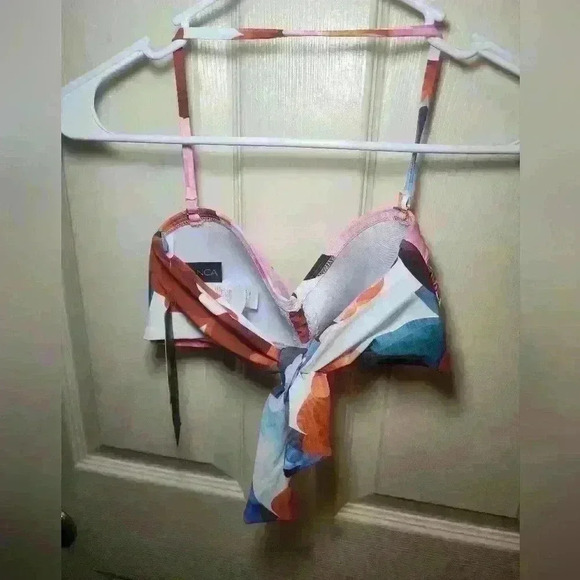 La Blanca Twist Front Bandeau Bikini Top Removable Strap Size 6 - Picture 4 of 5